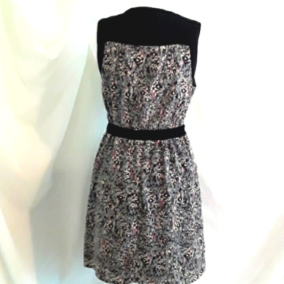 Forever 21 Dress - Picture 4 of 10